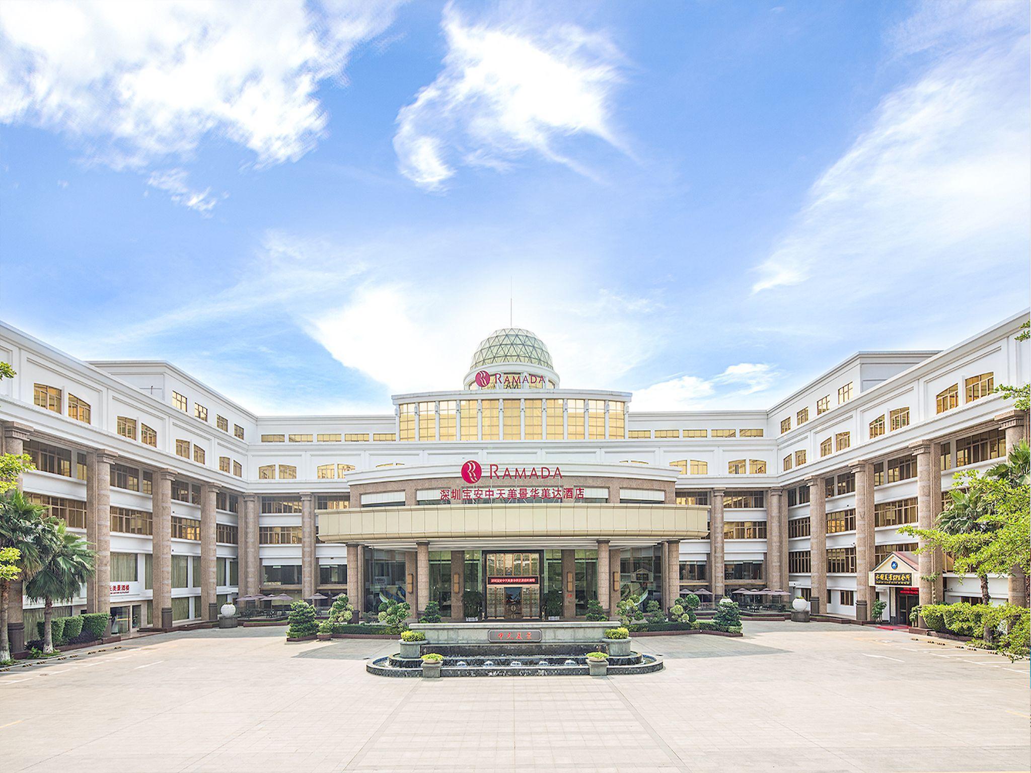 Отель Ramada Shenzhen Baoan Экстерьер фото